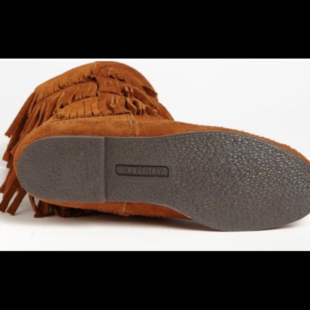 Minnetonka moccasin…worn once!!  ✨✨✨ - Picture 4 of 4